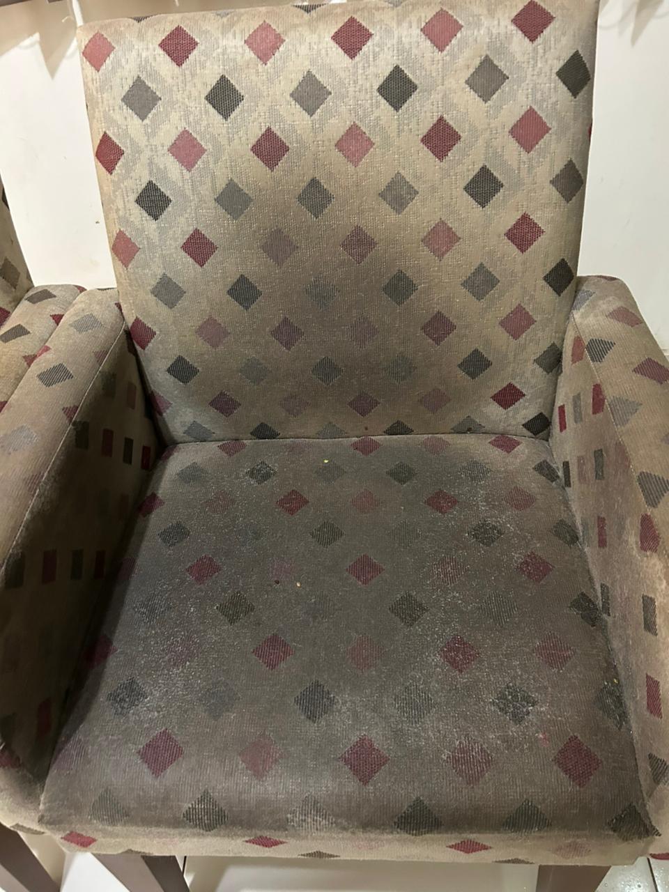Antes: Poltrona estampada